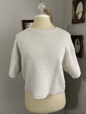 Universal Thread Cream Scalloped Knit Pullover Sweater